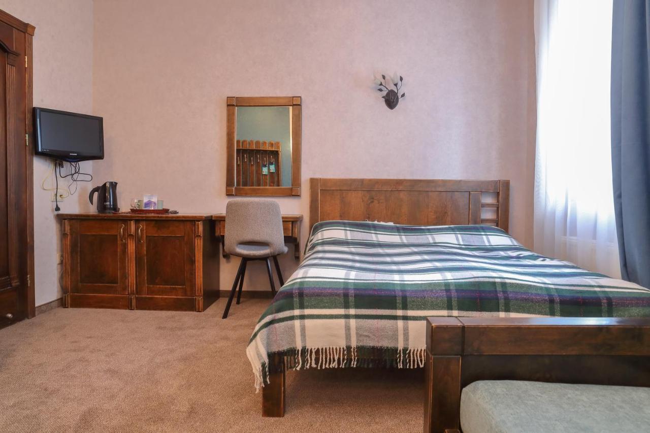 Iris Hotel Bukovel Exteriör bild