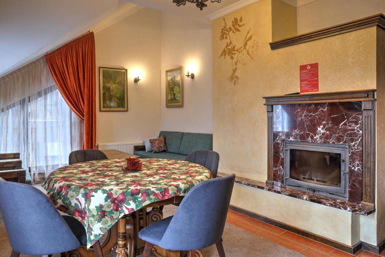 Iris Hotel Bukovel Exteriör bild