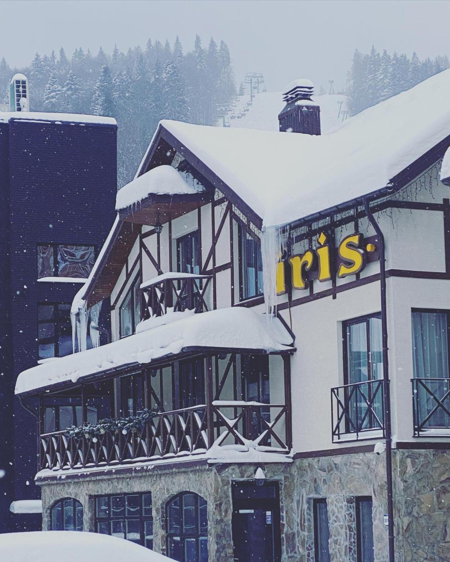 Iris Hotel Bukovel Exteriör bild
