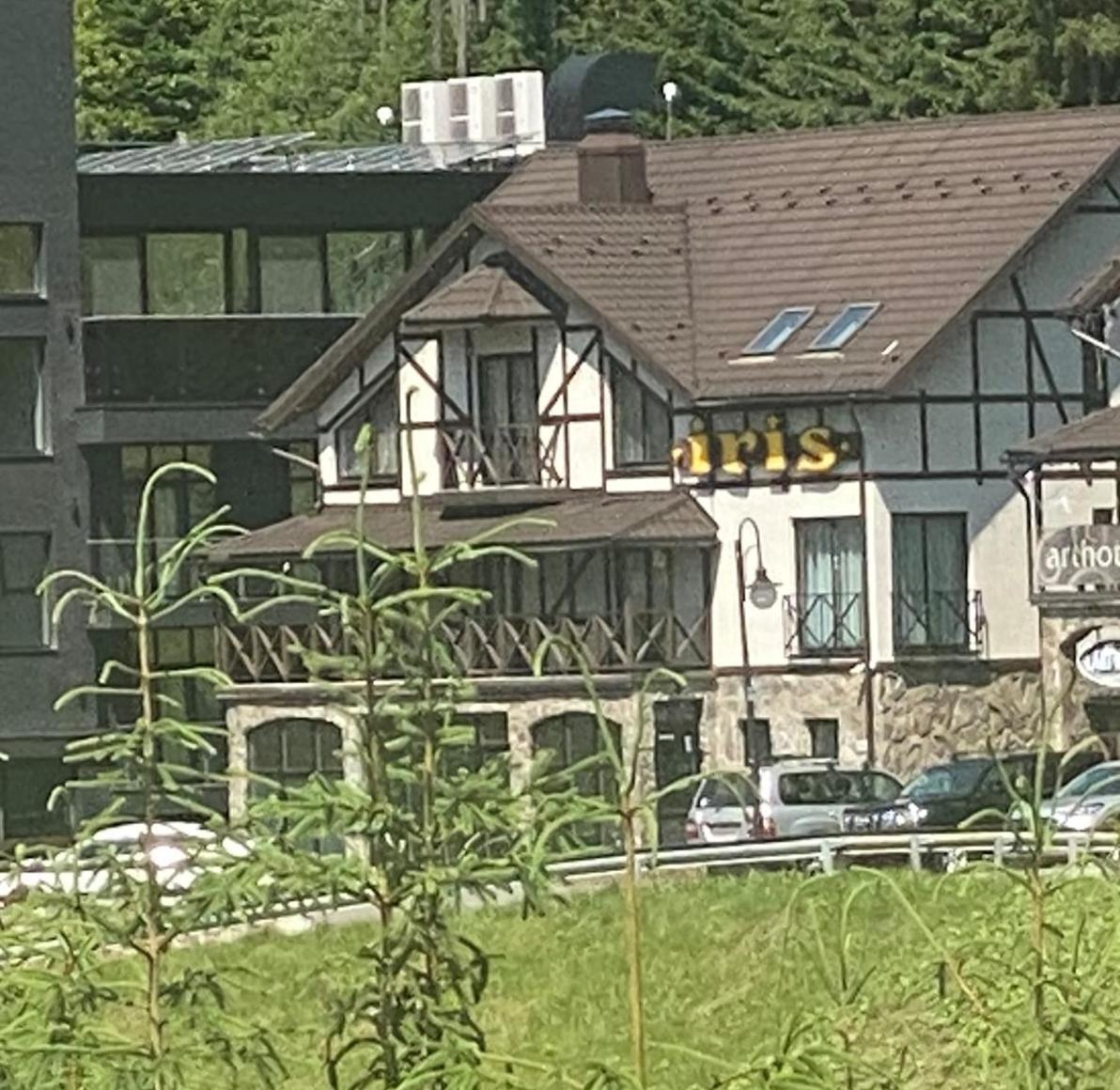 Iris Hotel Bukovel Exteriör bild